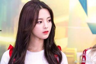 娱乐圈吃瓜杨超越,娱乐圈的“瓜中瓜”，揭秘她的星途历程  第3张